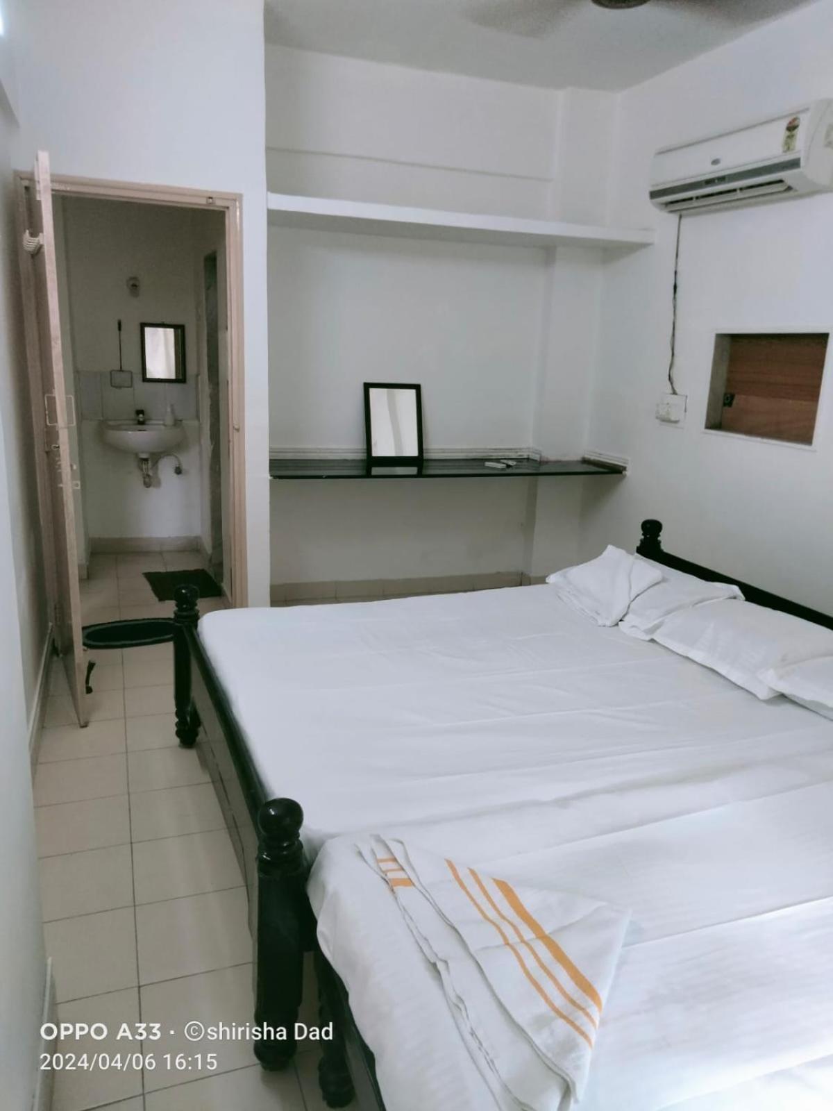 Vasavi Nivas Otel Tirupati Dış mekan fotoğraf