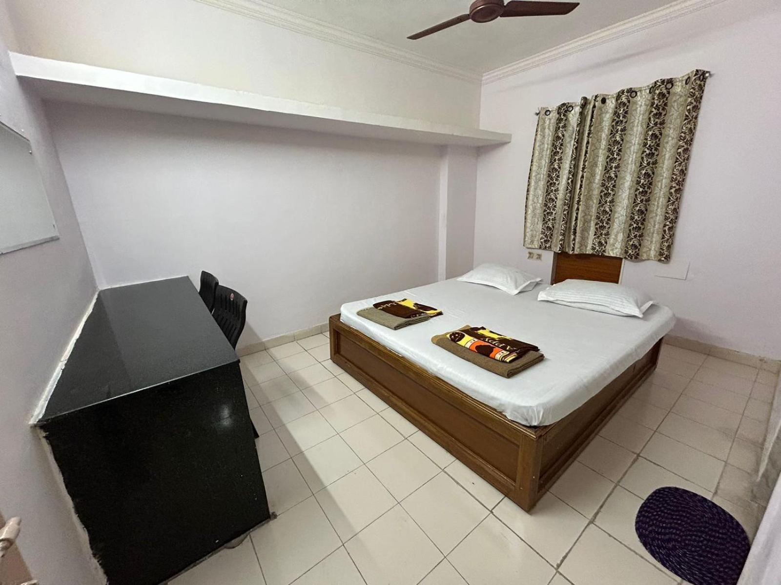 Vasavi Nivas Otel Tirupati Dış mekan fotoğraf