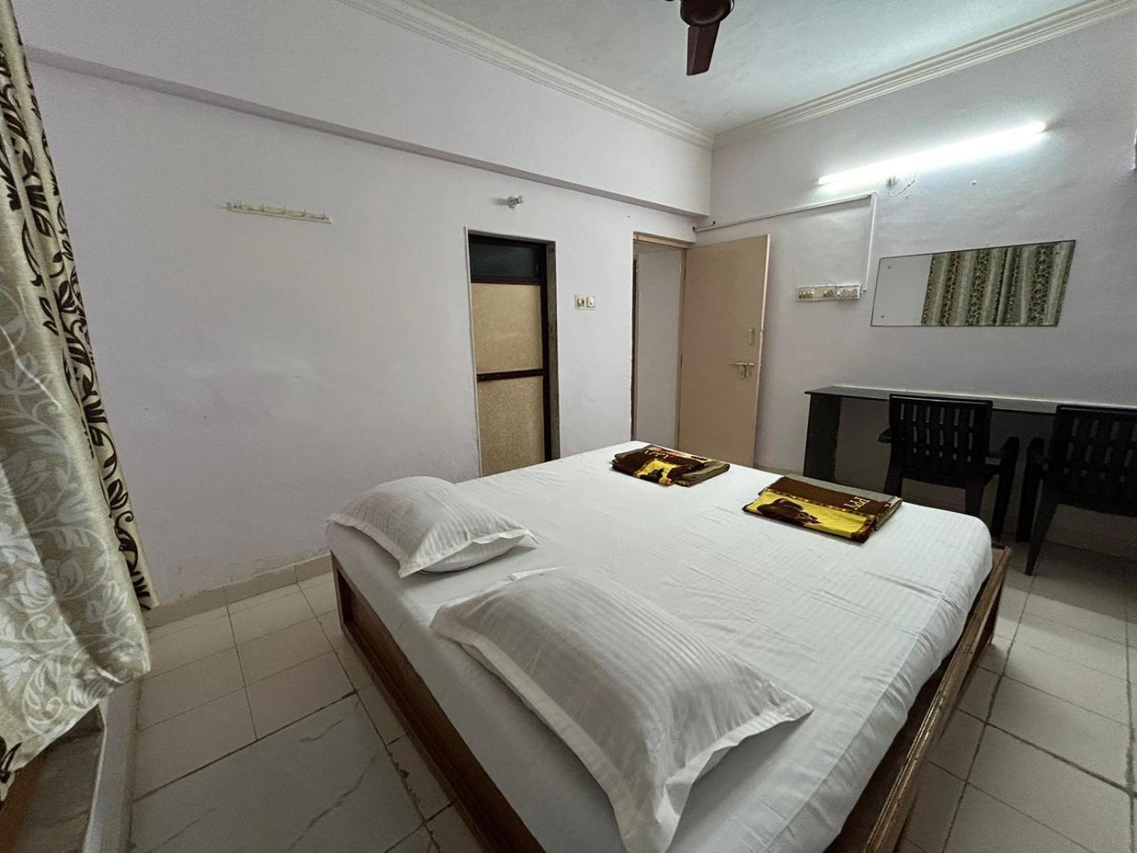 Vasavi Nivas Otel Tirupati Dış mekan fotoğraf